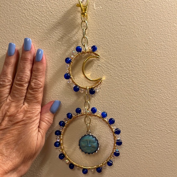 Blue moon suncatcher - Picture 5 of 6